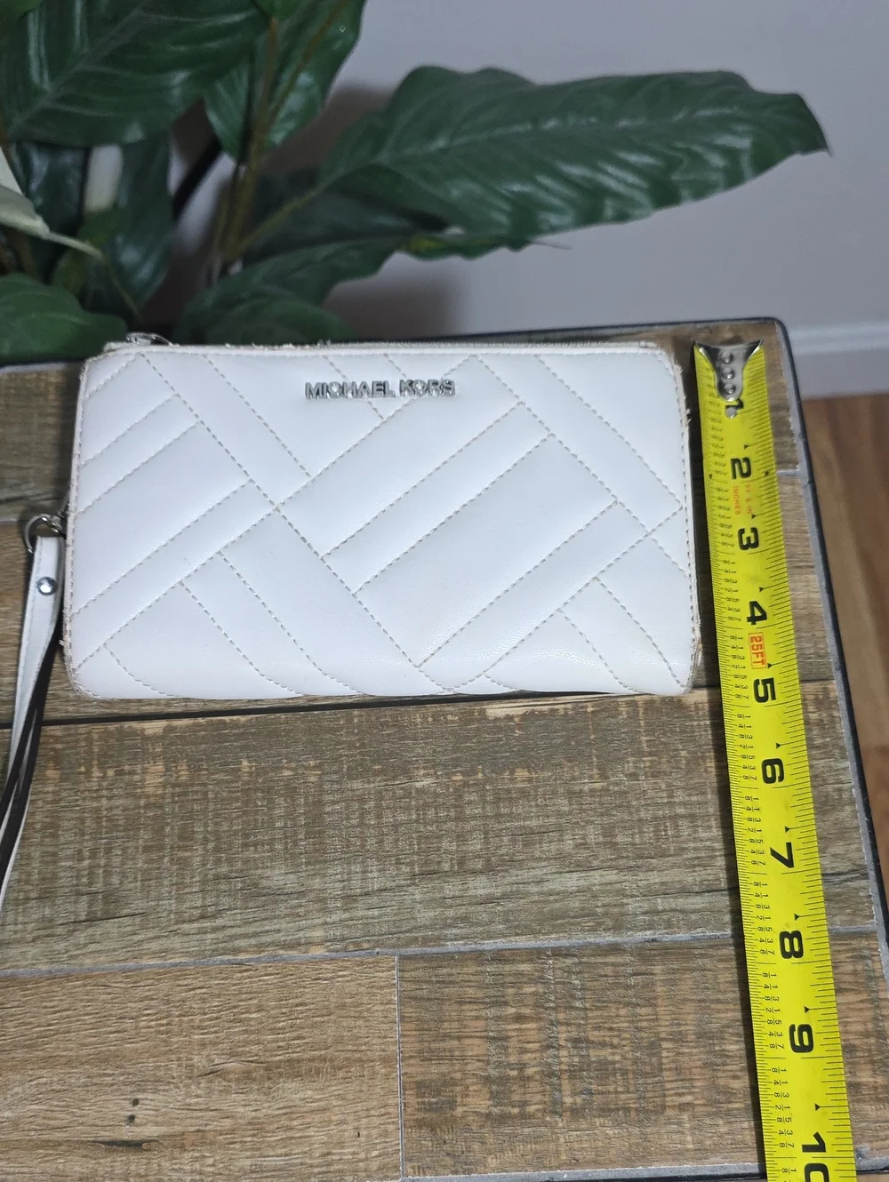Michael Kors Quilted Peyron White Leather Wristlet Wallet
